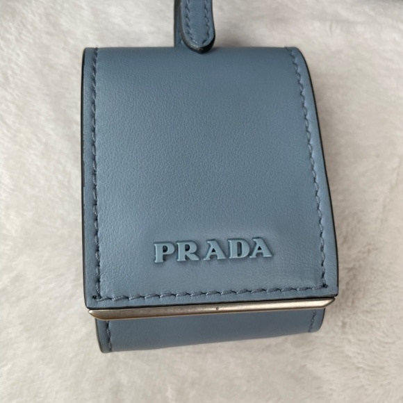 Saffiano Leather Prada Monochrome Bag - Picture 13 of 14